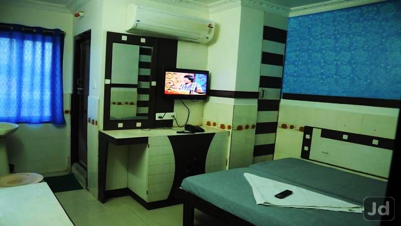 Hotel Manorama Inn Khammam Dış mekan fotoğraf